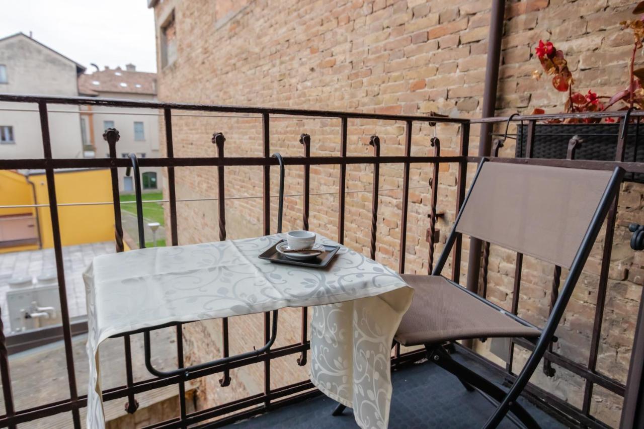 B&B Le Campane Ferrara Exterior foto