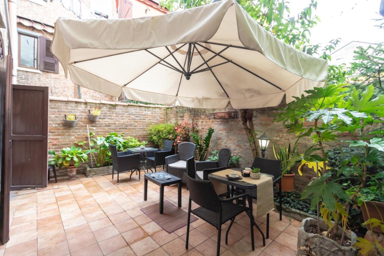 B&B Le Campane Ferrara Exterior foto